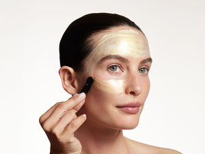 Apply #2 The Mask to the cheeks and orbital zone to restore radiance.